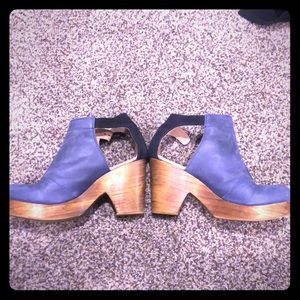 Free people clogs